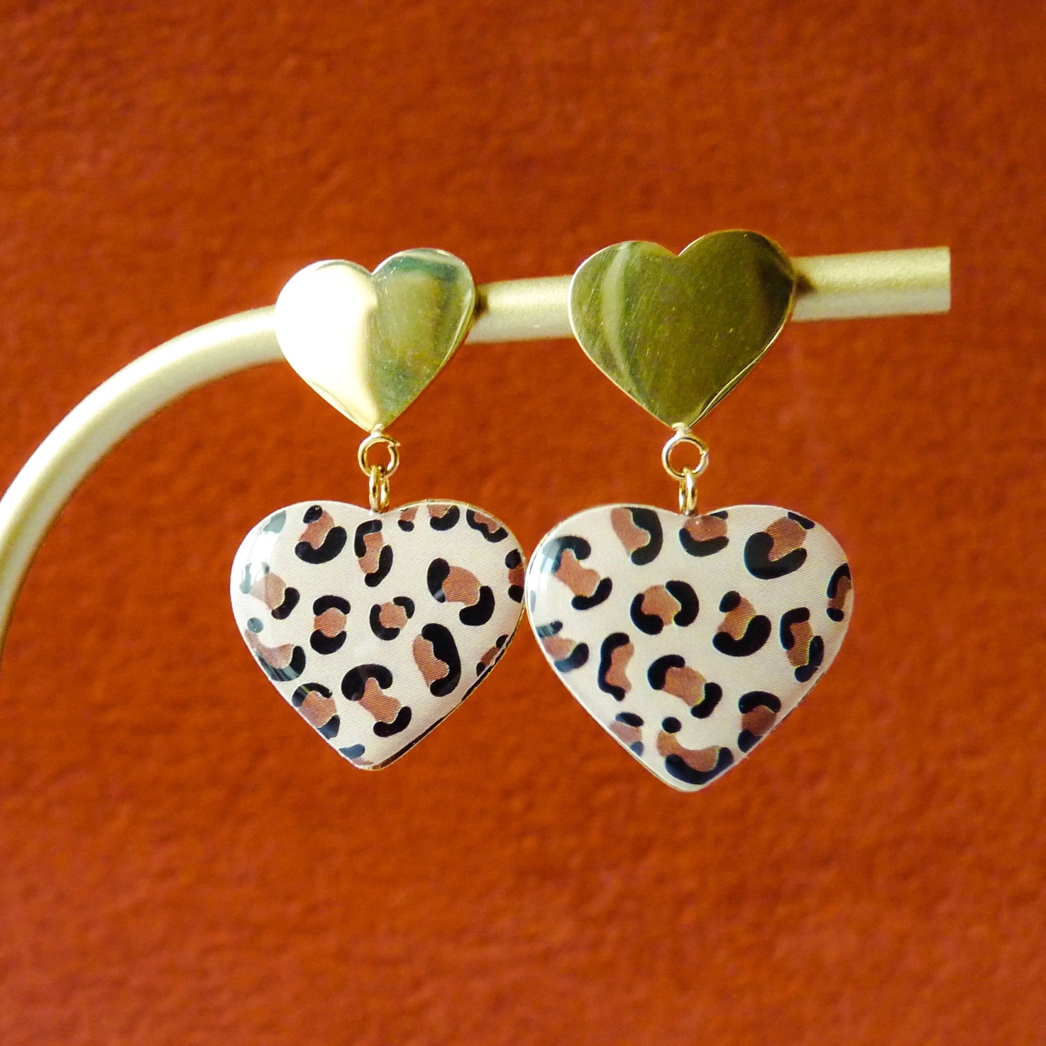 Boucles d'oreilles cœur léopard - Studio Sōzō